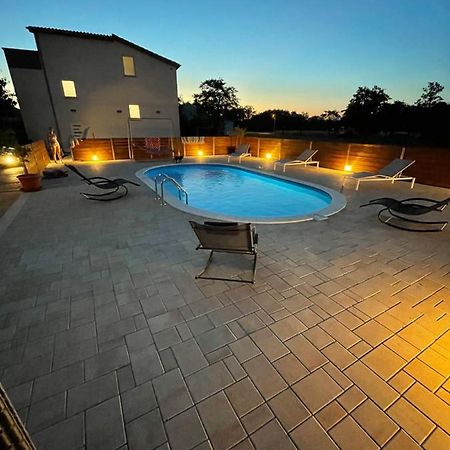 Holiday Home “Marko” With Heated Pool! Nin Exteriér fotografie